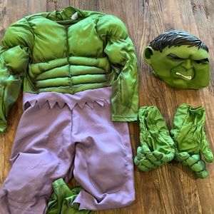 Disney Hulk Costume. Size 7/8.